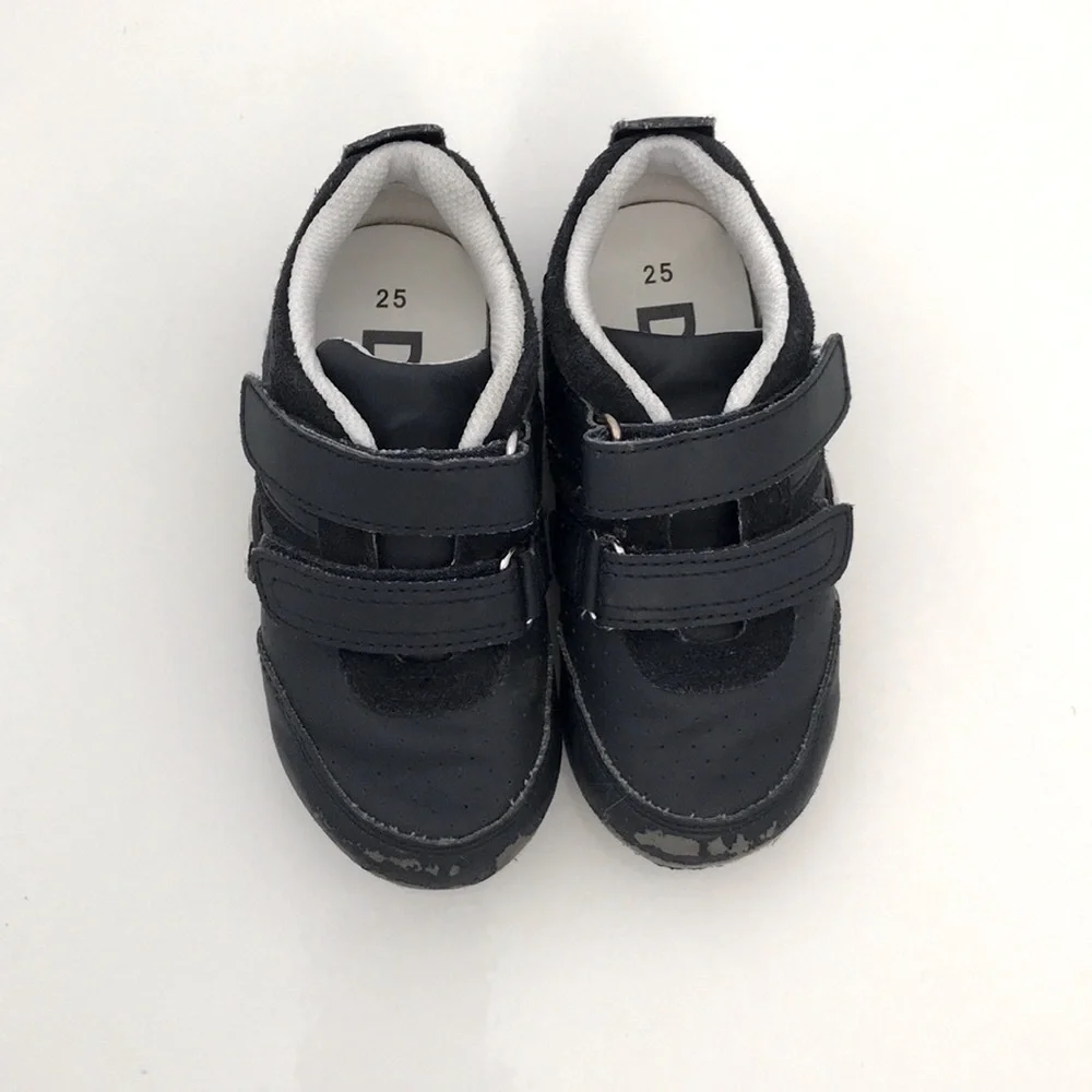 D&G Junior Navy Sneakers Size‎ 25